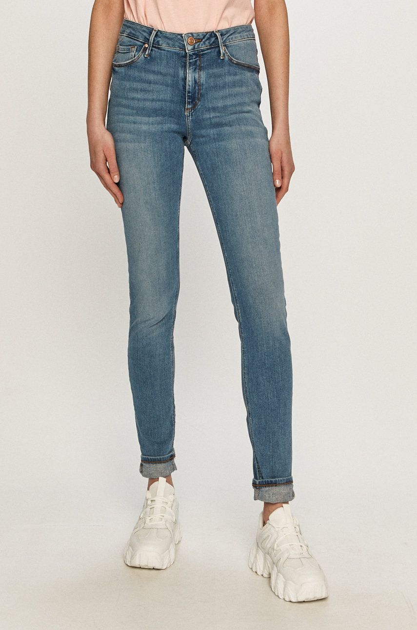 Jeansi Cross Jeans skinny cu talia regulara din denim cu aspect spalacit  MPY8-SJD00D_50X
