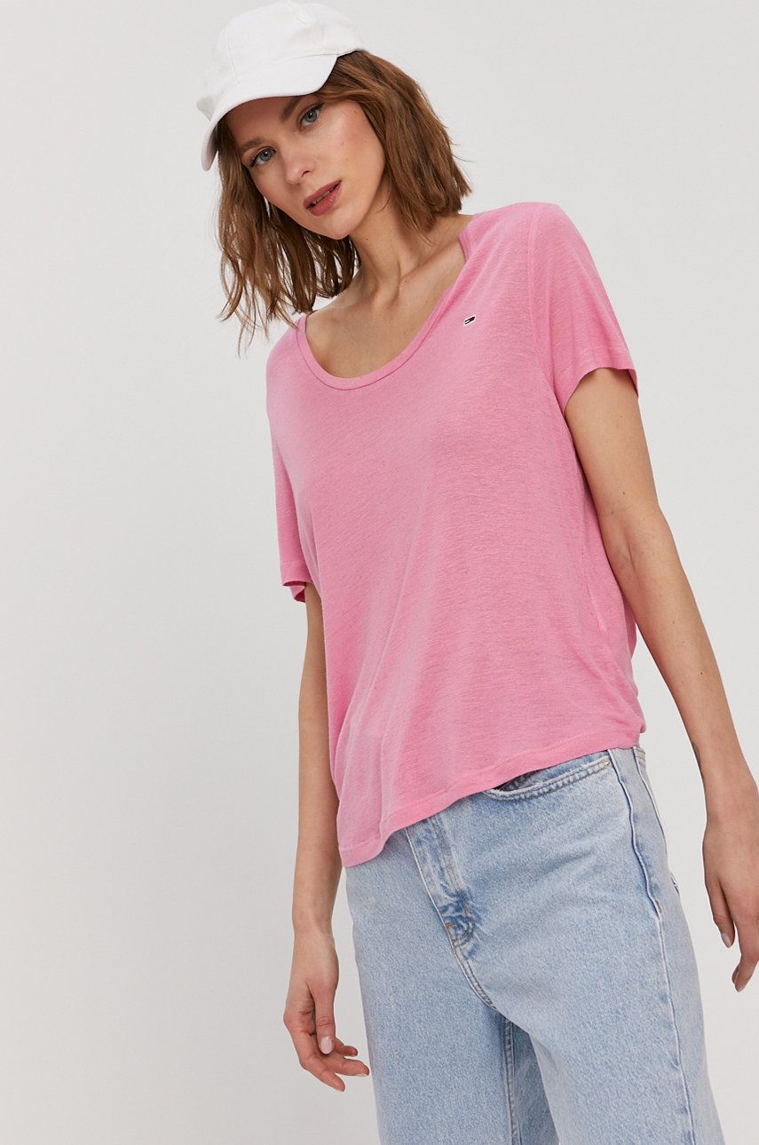 Tricou original roz deschis de vara Tommy Jeans subtire si usor elastic cu croi drept