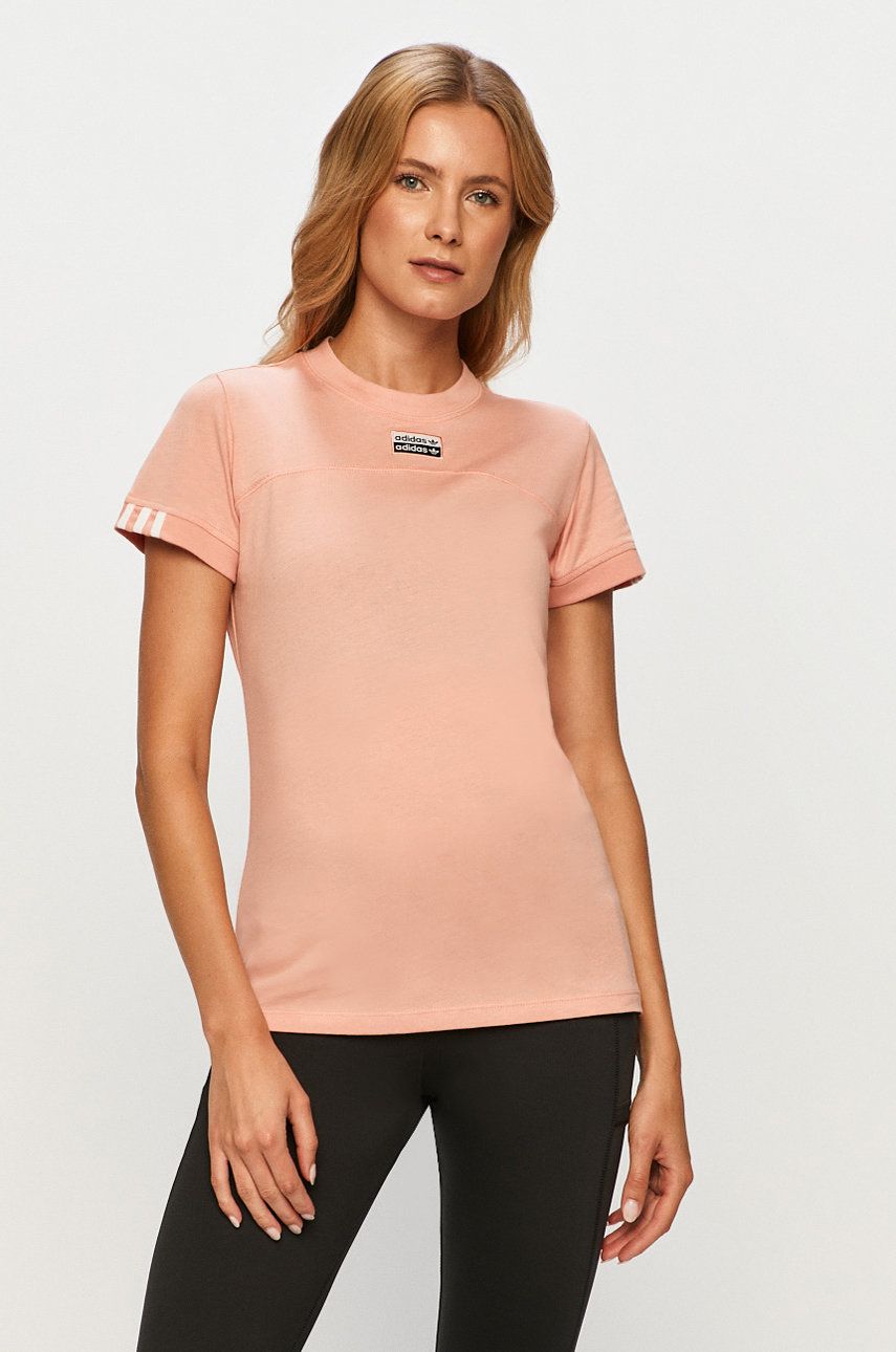 Tricou roz adidas Originals subtire din material elastic cu croi drept